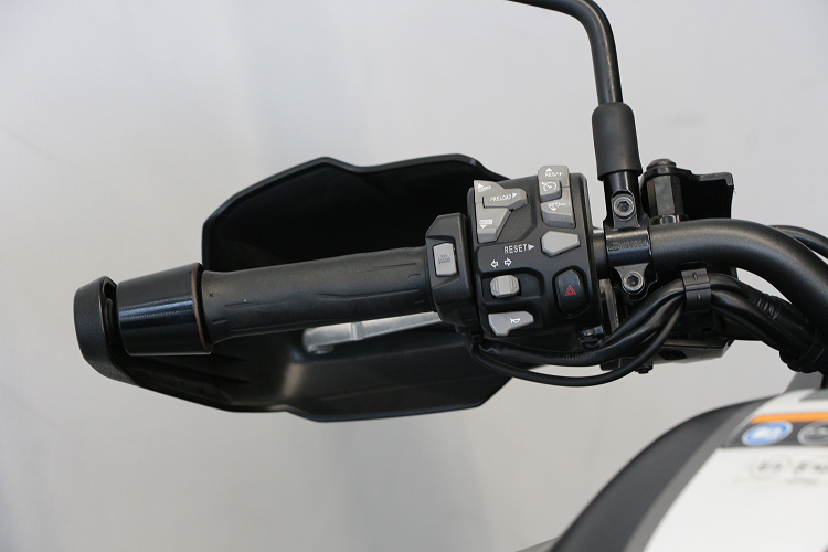 KAWASAKIVERSYS1000-8