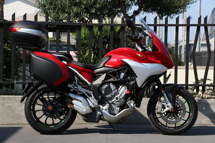 MVAGUSTATURISMOVELOCE-5