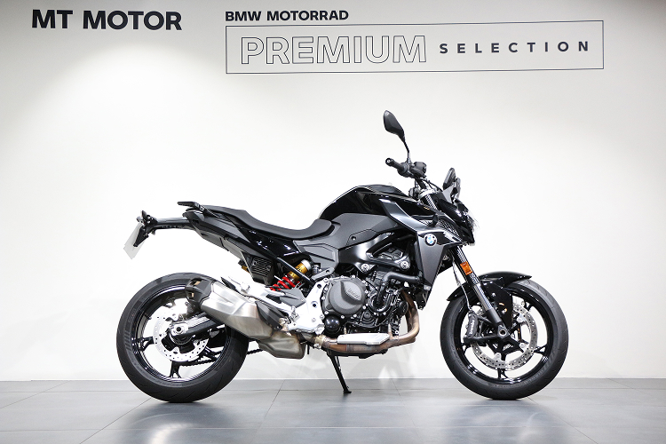 BMWF900R-4