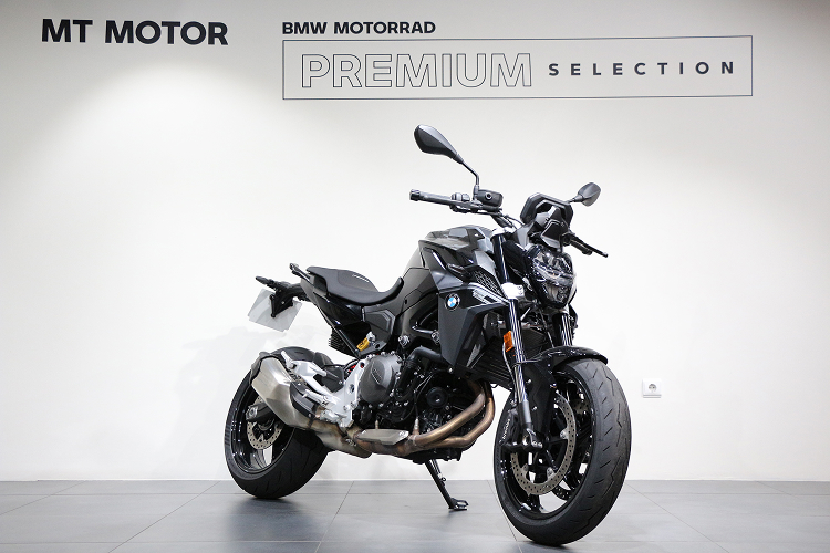 BMWF900R-5
