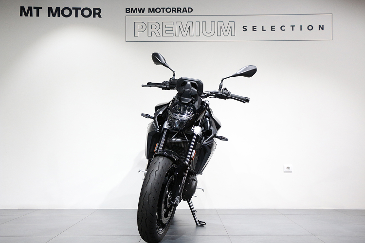 BMWF900R-6