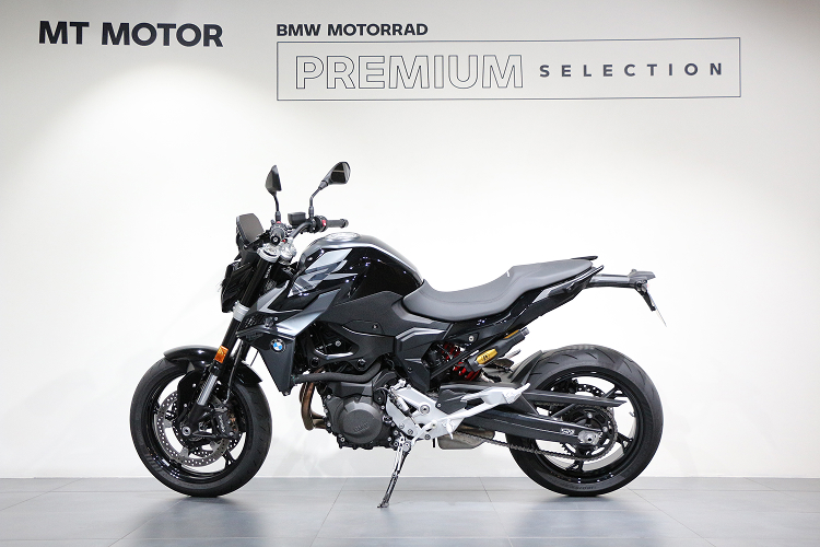 BMWF900R-8