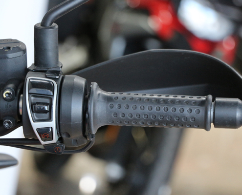 MOTOGUZZIV85TT-4
