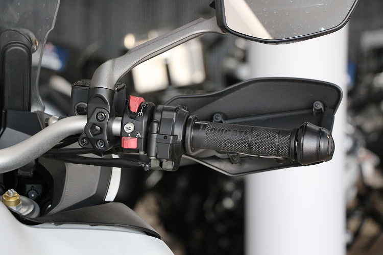 DUCATIMULTISTRADA-3