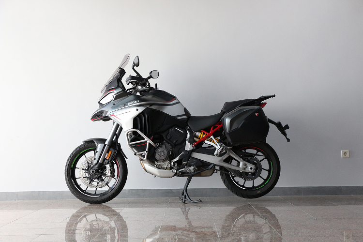 DUCATIMULTISTRADAV4S-7