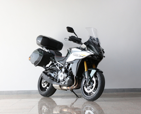 SUZUKIGSX1000GT-6