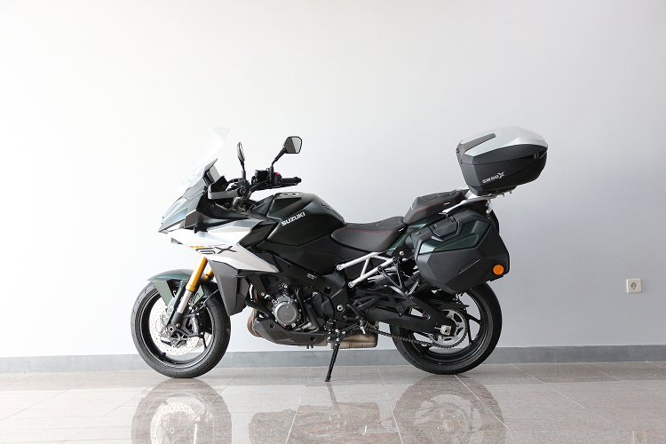 SUZUKIGSX1000GT-7