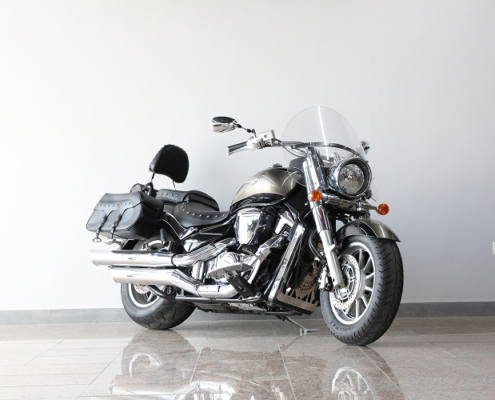 SUZUKIINTRUDER1800-7