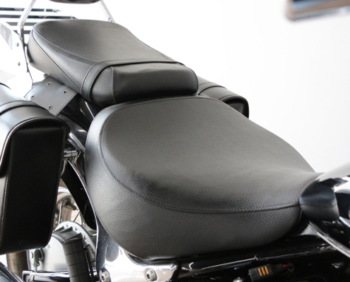 SUZUKIINTRUDER800-2