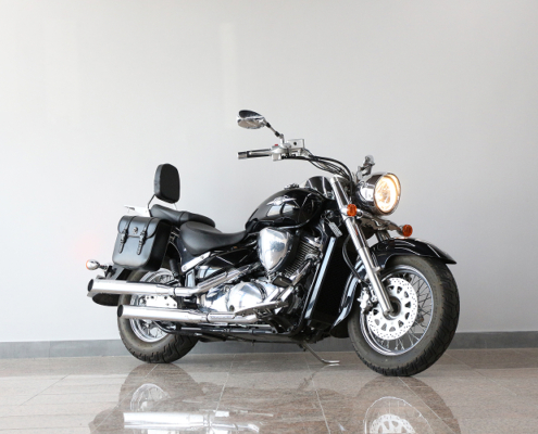 SUZUKIINTRUDER800-8