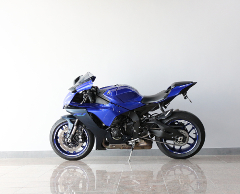 YAMAHAR1-5