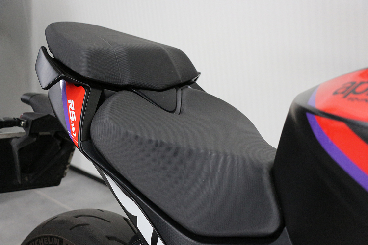 APRILIARS457-1