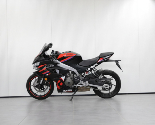 APRILIARS457-5