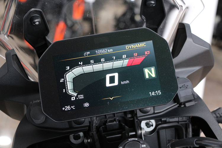 BMWF750GS-3