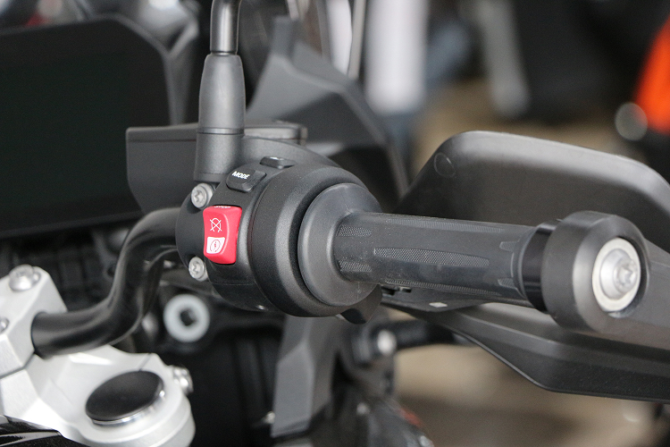 BMWF750GS-4