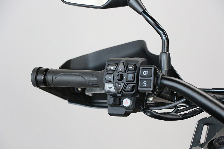 HONDAAFRICATWIN1100-7