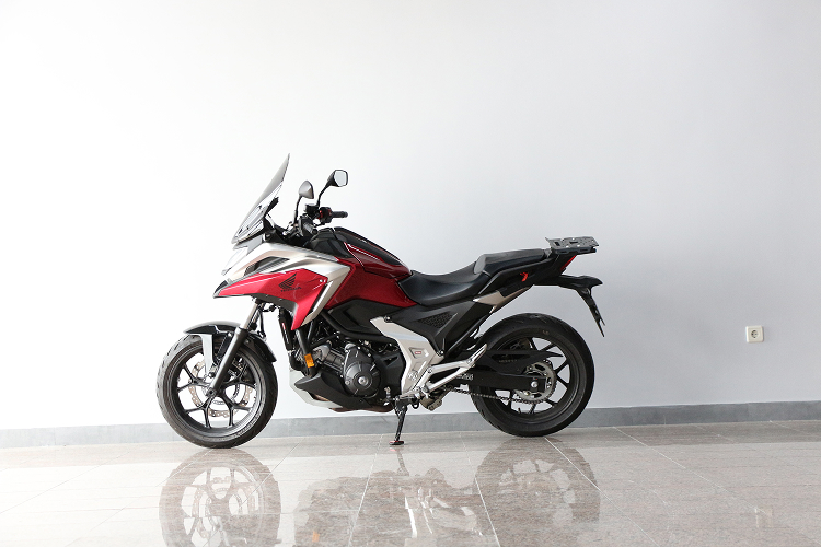 HONDANC750X-8