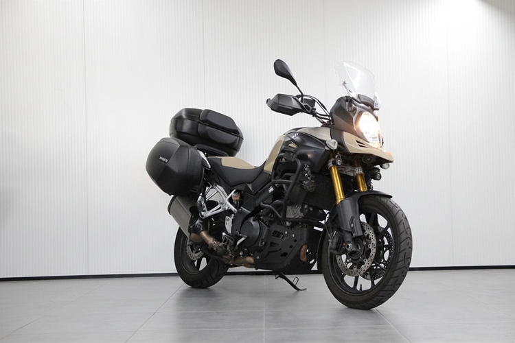 SUZUKIVSTROM1000-10