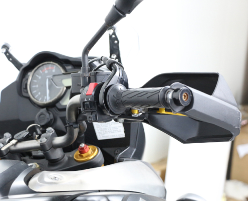 SUZUKIVSTROM1000-6