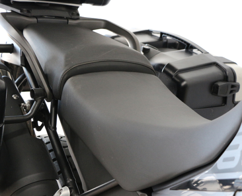 TRIUMPHTIGER800-1