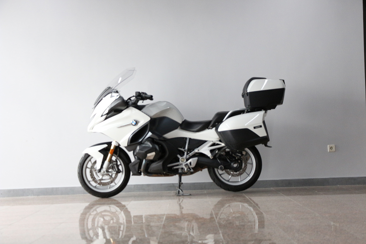 BMWR1250RT-9