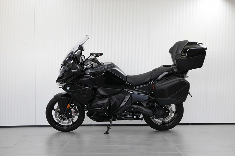 BMWR1300RT-8