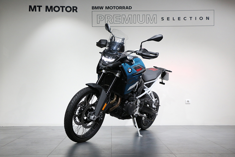 BMWF900GS-9