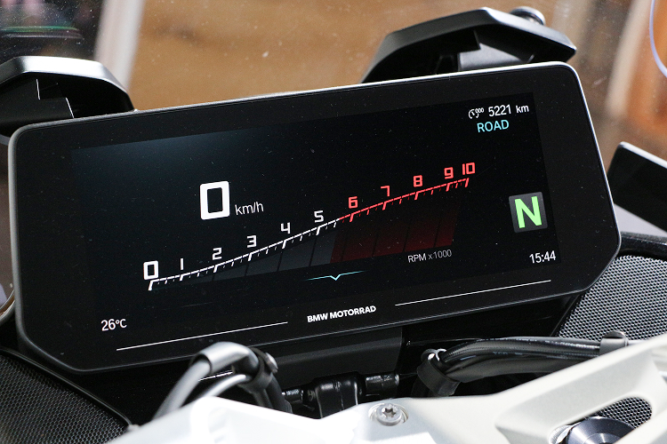 BMWR1300RT-5