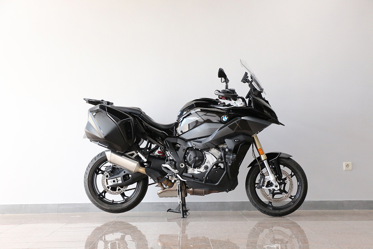 BMWS1000XR-6