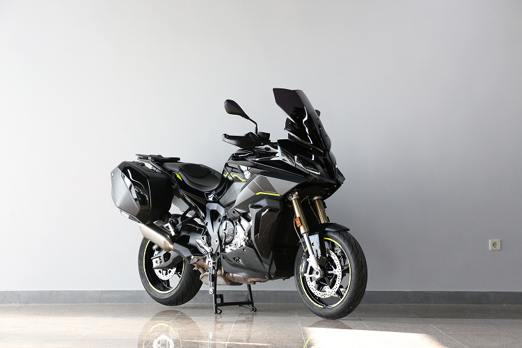 BMWS1000XR-7