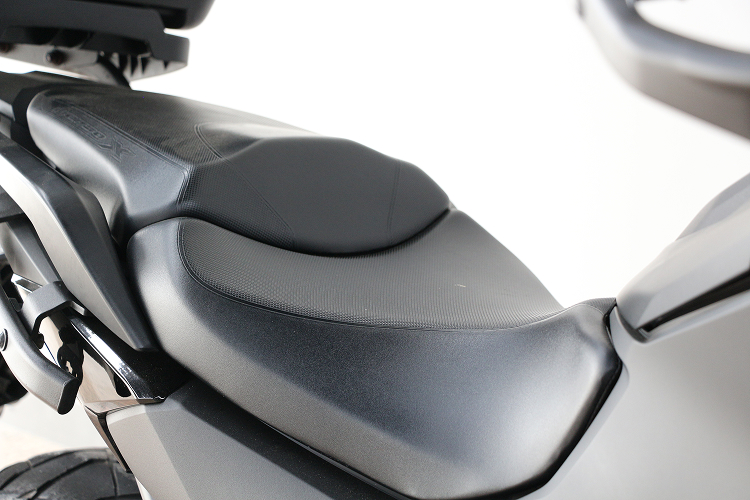 HONDANC750X-1