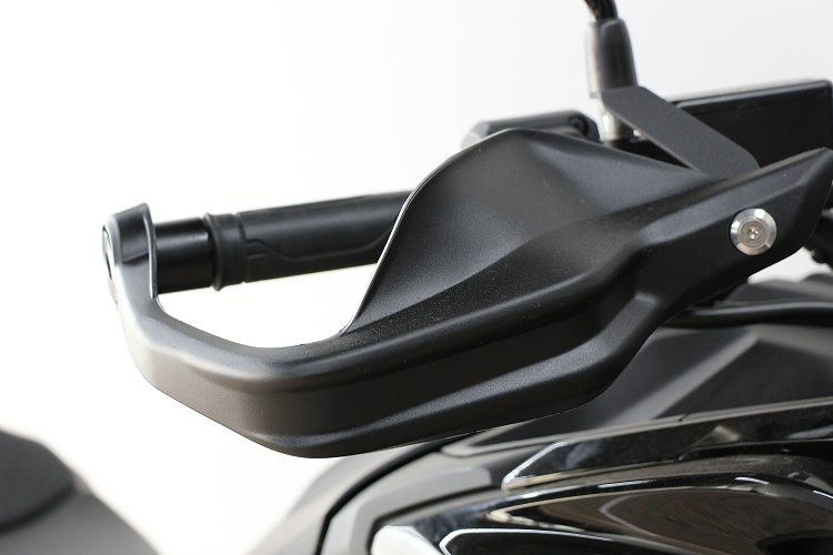 HONDANC750X-2