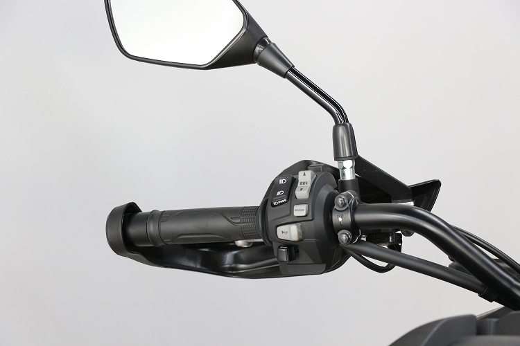 HONDANC750X-5