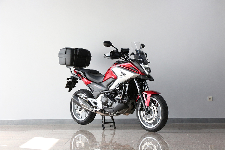 HONDANC750X-8