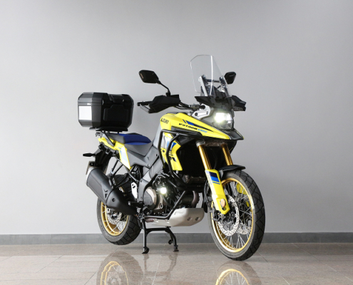 SUZUKIVSTROM1050-7