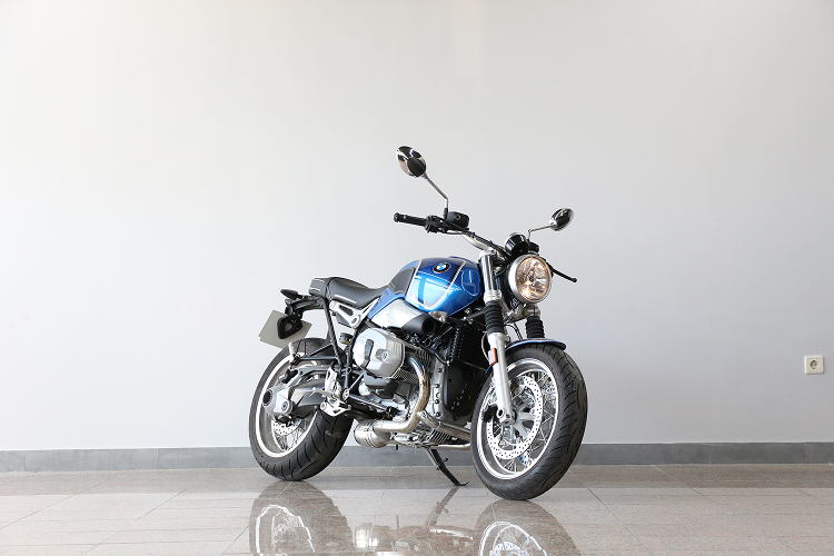 BMWRNINET-8