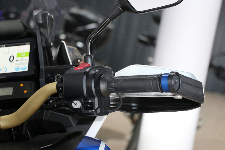 HONDAAFRICATWIN1100-5